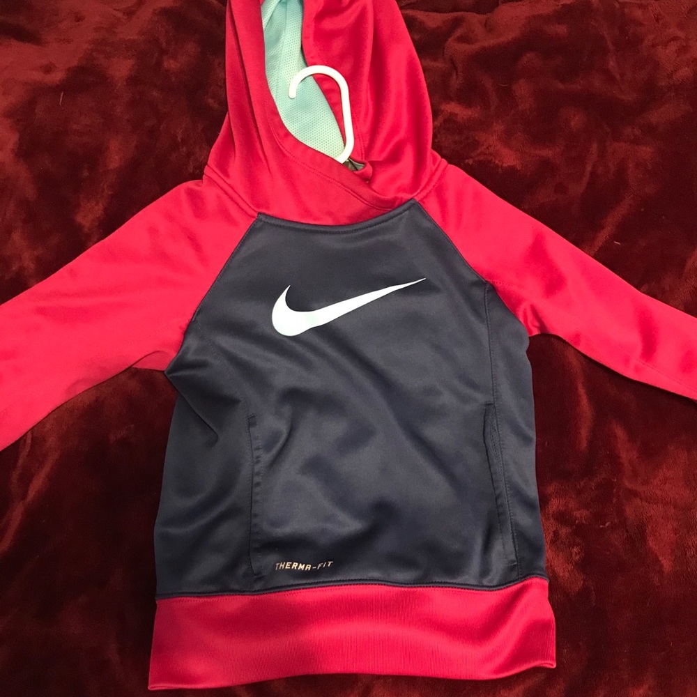 Hooded pullover